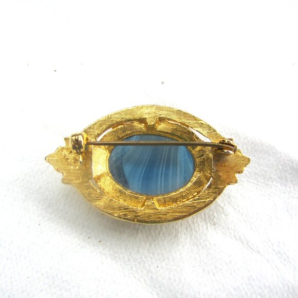 VTG PIN BLUE STRIPED CABACON IN GOLDTONE MOUNT, VERY ELEGANT - Picture 3 of 4